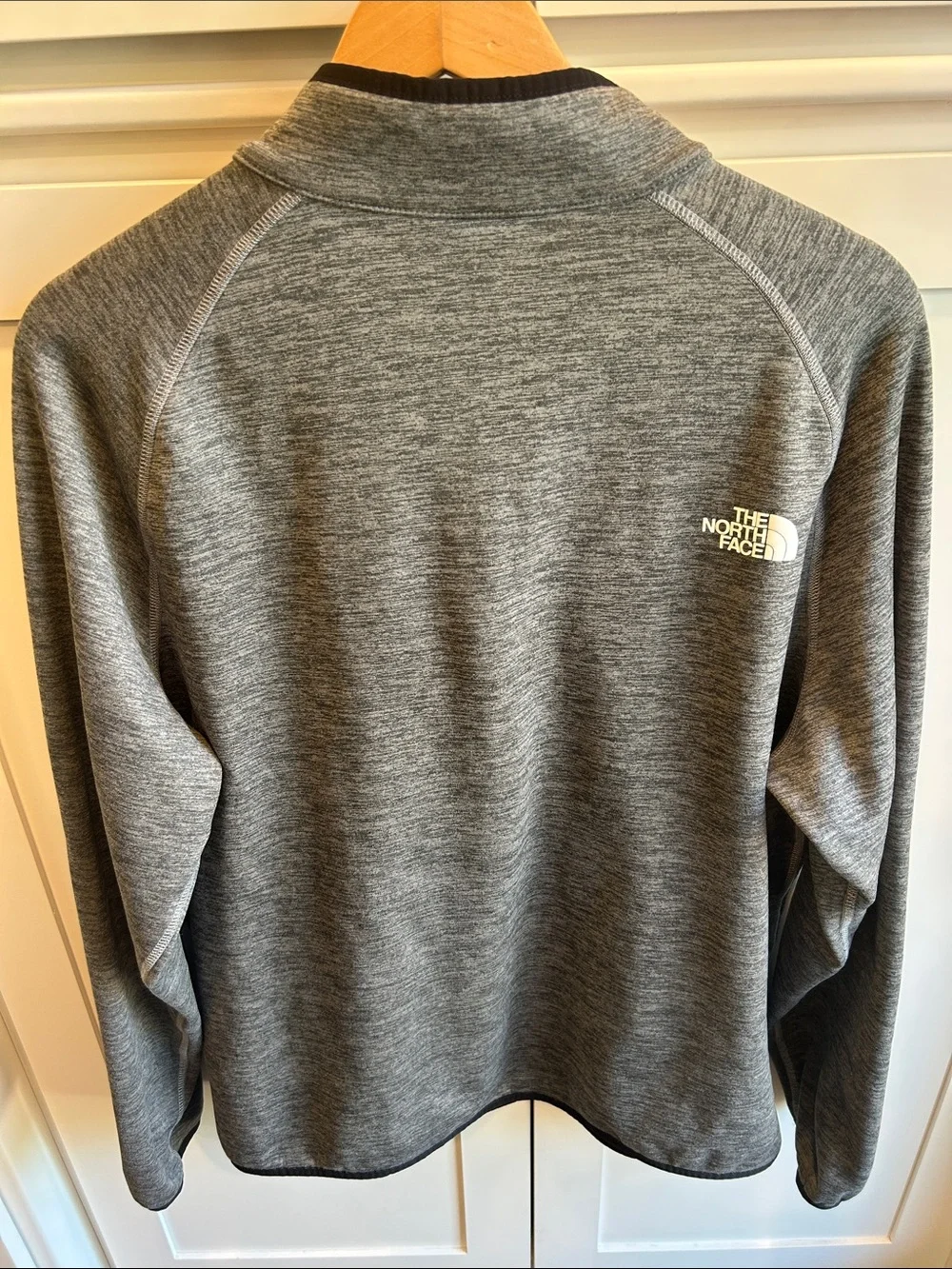 The North Face Men's Heather Gray Zip-Up Pullover XL